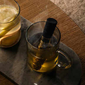 Teeglas NOVO 360 ml mit Infuser + Stickern