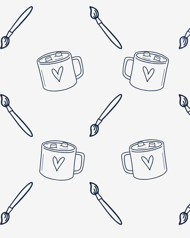 Verspieltes Muster aus handgezeichneten Kaffeetassen mit Herz und Pinseln, angeordnet auf weißem Hintergrund – ideal für kreative DIY-Projekte.